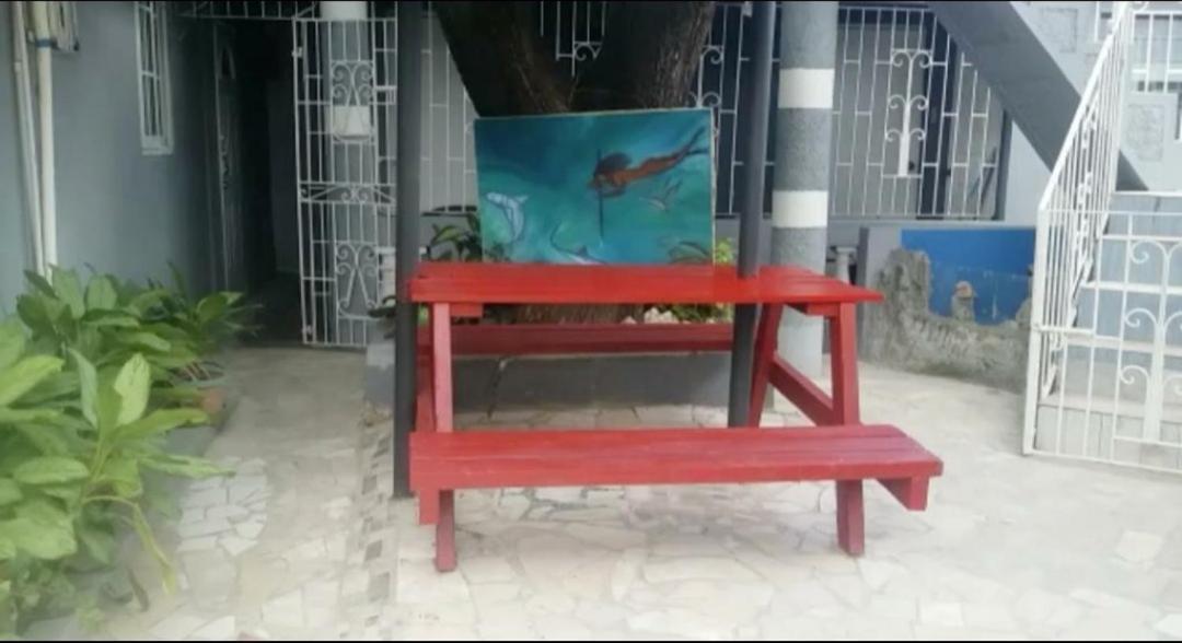 Blue Royalty Portmore Exterior foto